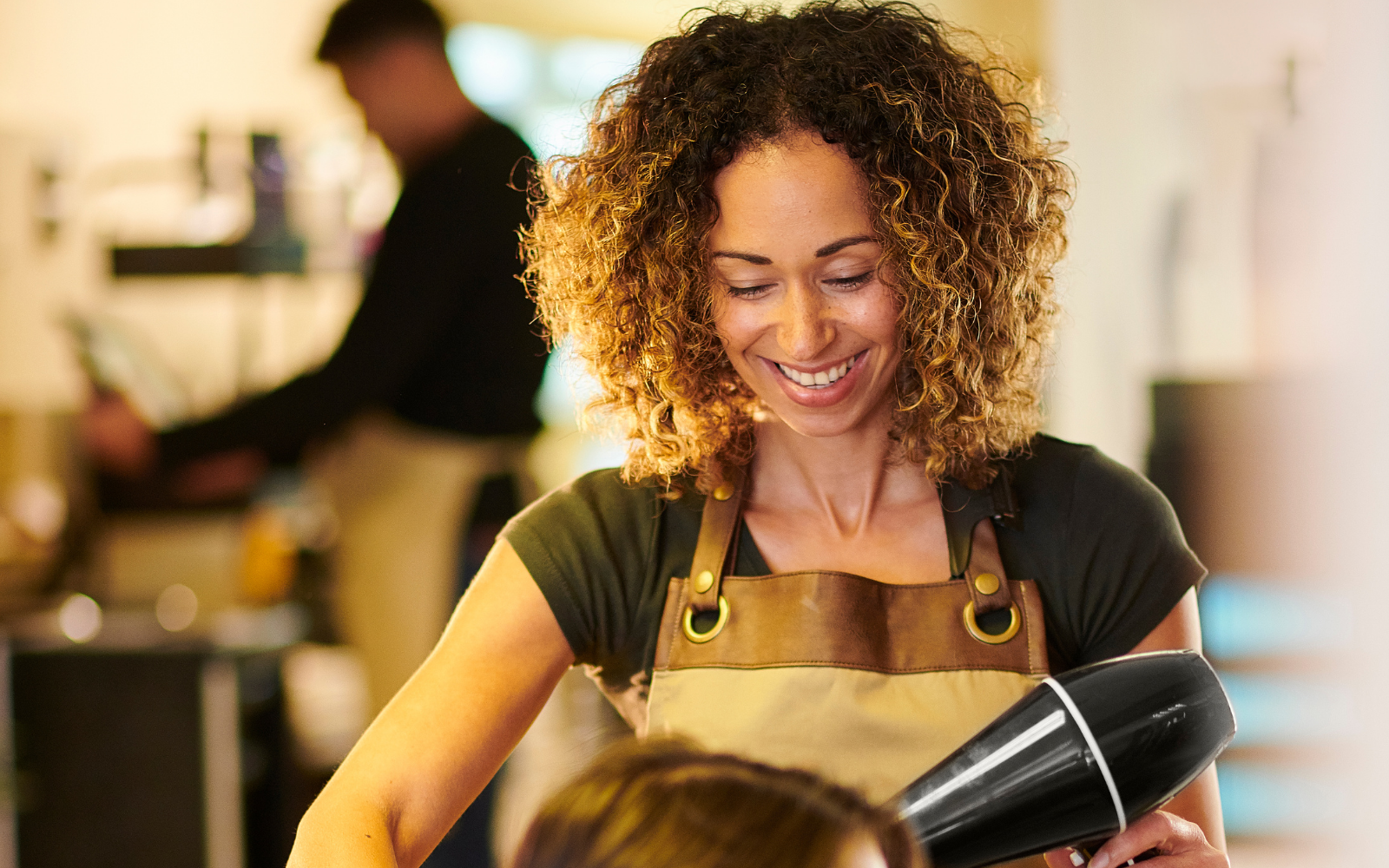 Resilient Beauty: How Salons can Adapt and Thrive During Uncertain Economic Times
